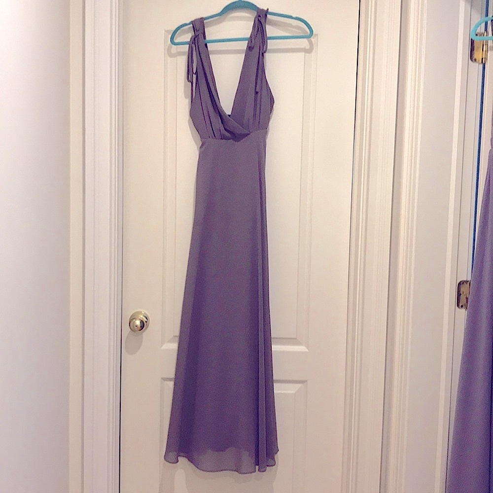 Lulus gown